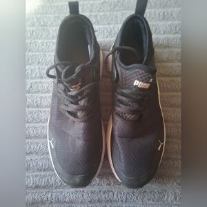 Puma Women's Black and White Athletic Shoes